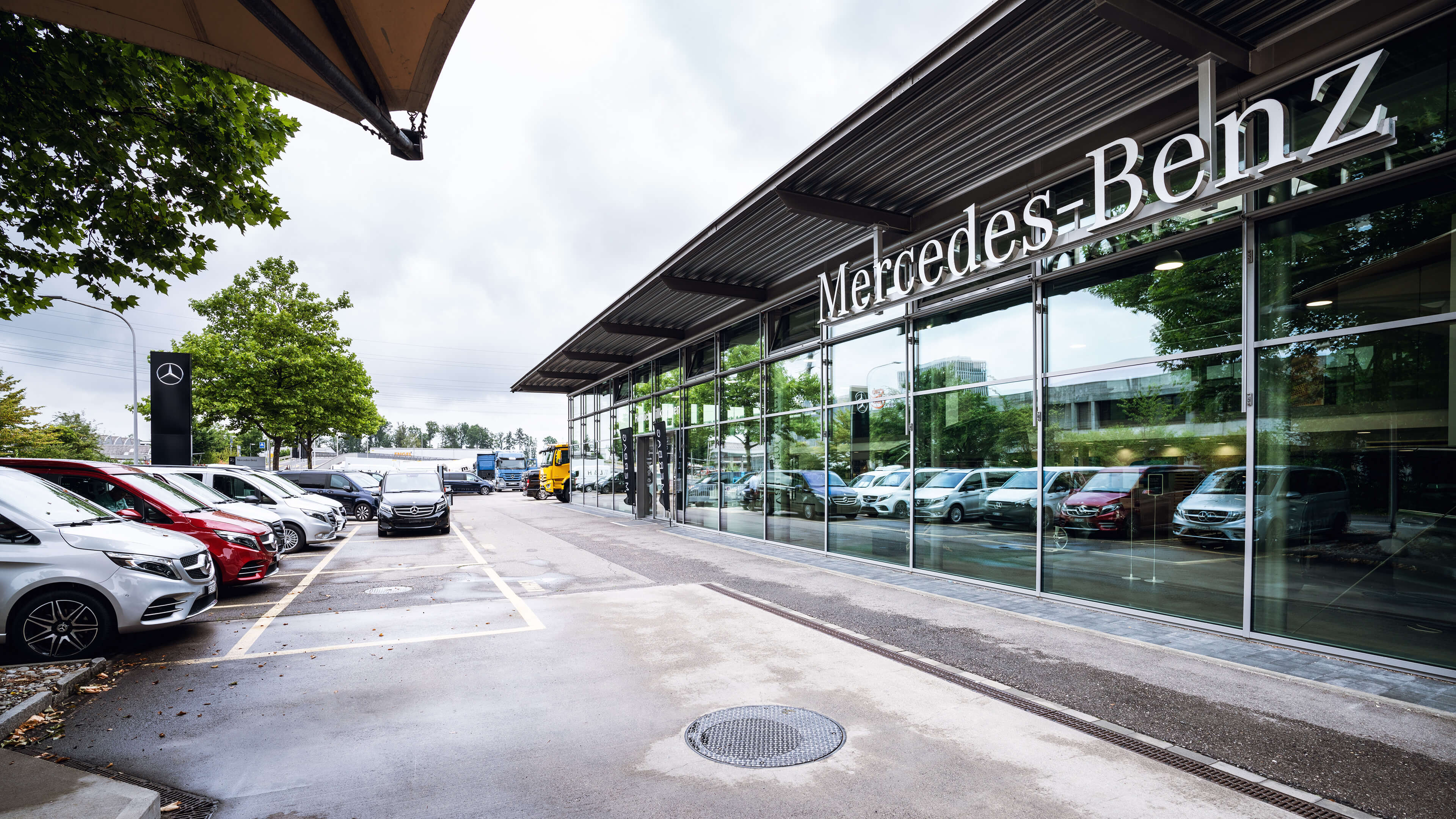 Bern Nutzfahrzeuge Standort Aussenansicht 3840X2160