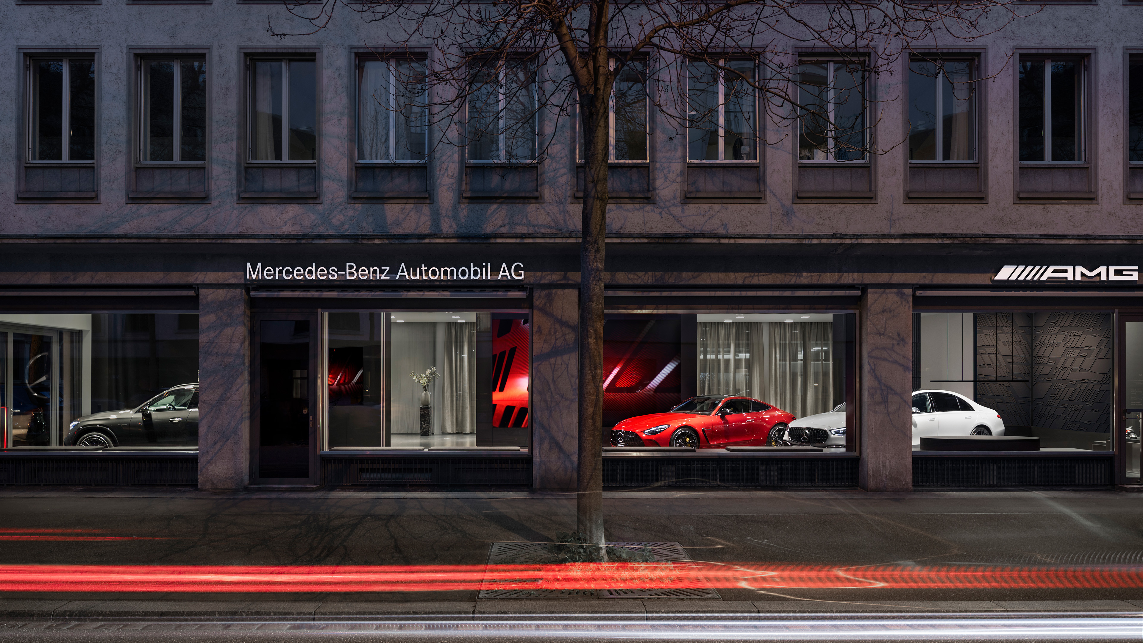 Stars@Mercedes Benz Grosser Showroom Mercedes AMG Aussen 3840X2160